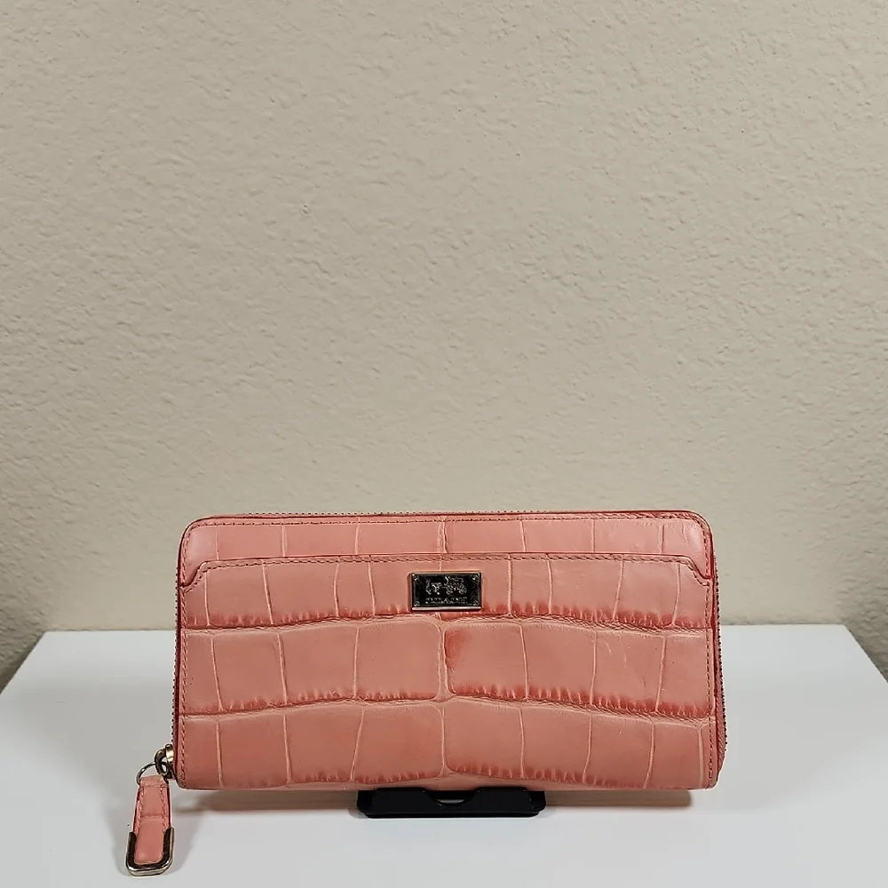 Coach Madison Long Zippy Wallet